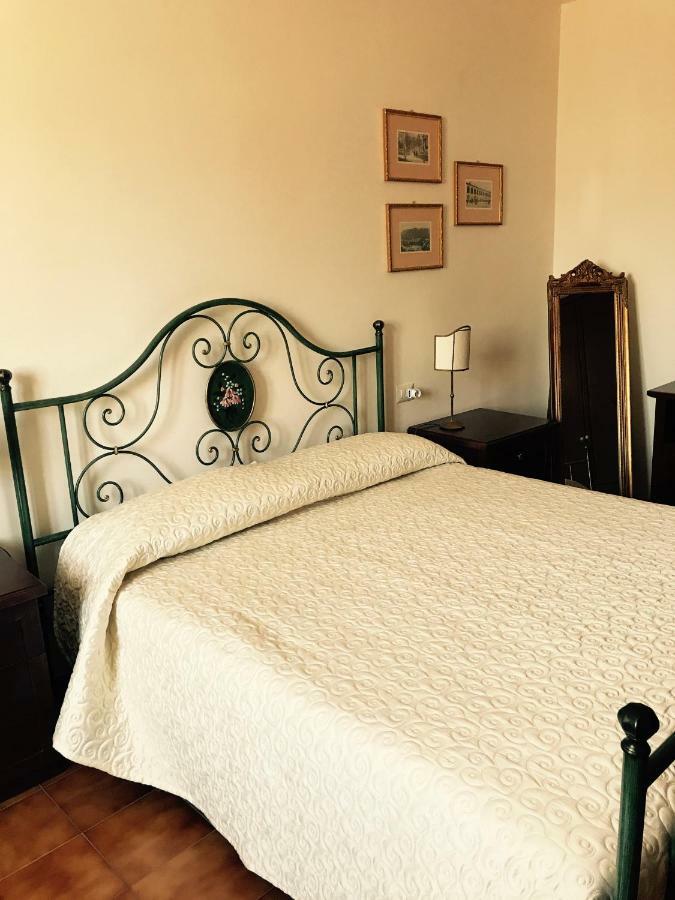 B&B La Dimora Del Capitano Fabriano Luaran gambar