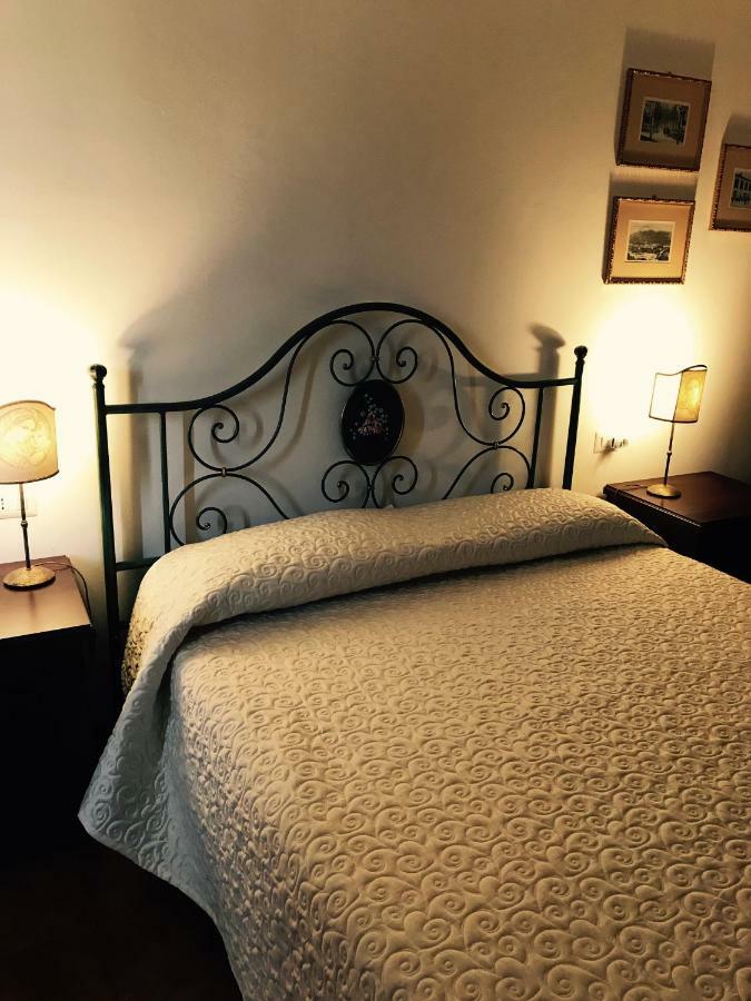B&B La Dimora Del Capitano Fabriano Luaran gambar